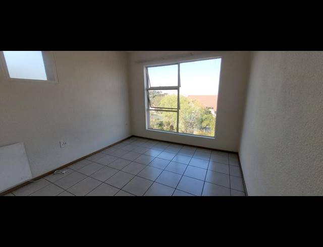 2 BEDROOM TOWNHOUSE FOR SALE IN BASSONIA